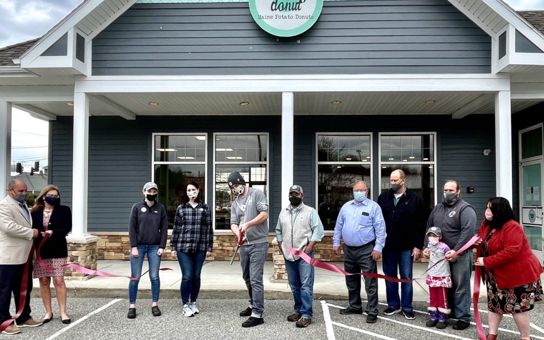 Auburn Celebrates Opening of The Holy Donut with Ribbon Cutting